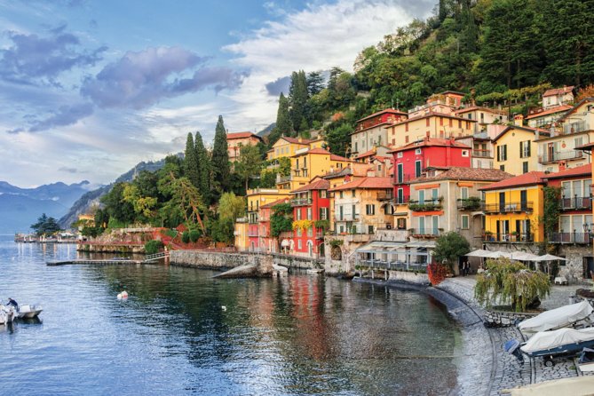 Italy and Switzerland Day Trip: Lake Como, Bellagio & Lugano from Milan - Crossing into Switzerland and reaching Lugano