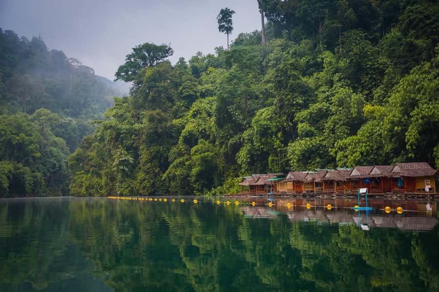 Khao Lak: Private Day Trip Khao Sok with Boat Tour & Lunch - The viewpoint and first look at Ratchaprapha Dam