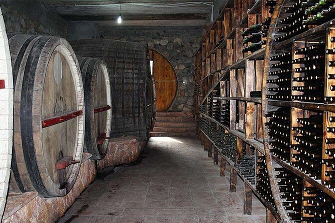 Khor Virap, Noravank & Birds' Cave Day Trip with Wine Tasting - Who should book this Armenia day trip?