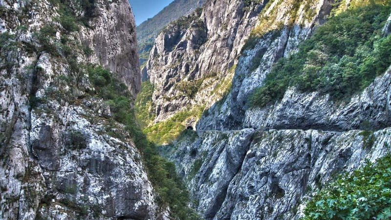 Kotor: Lake Skadar and Biograd Day Trip & Boat Ride - Sveti Stefan and Pastrovacke Strane: quick coastal views