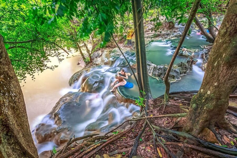 Krabi: Emerald Pool and Hot Springs Waterfall Half-Day Trip - The Emerald Pool and its unusual color
