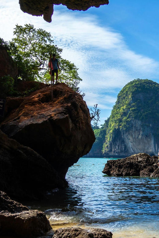 Krabi: Premium 4-Island Day Trip by Longtail Boat with Lunch - Chicken Island: good snorkeling with a famous profile