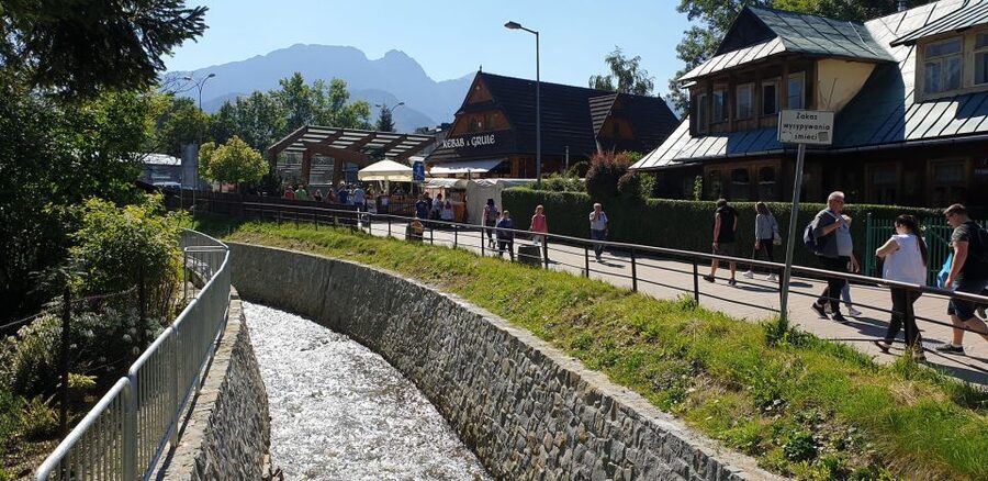 Krakow: Zakopane, Funicular, Cheese, and Highland Day Trip - Key points to know before booking