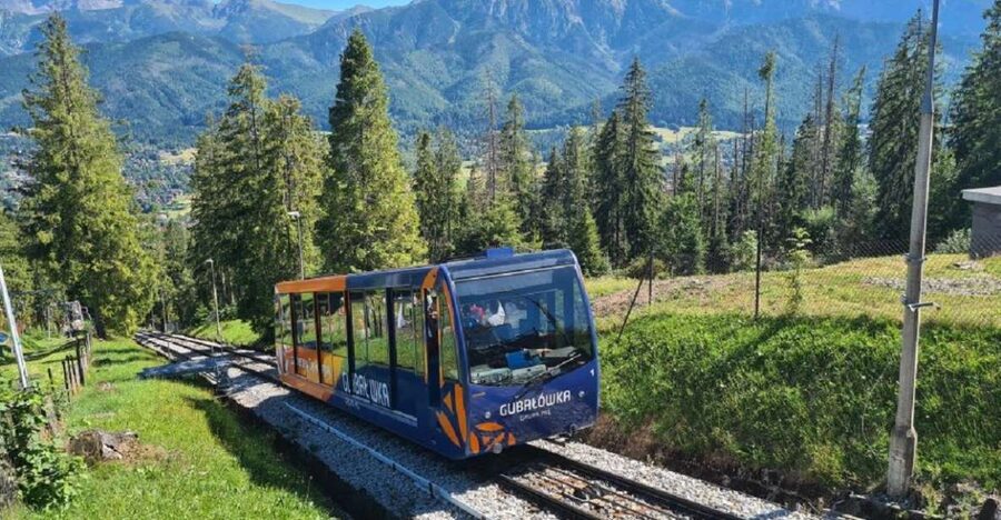 Krakow: Zakopane, Funicular, Cheese, and Highland Day Trip - Chochołów and the wooden highlander villages