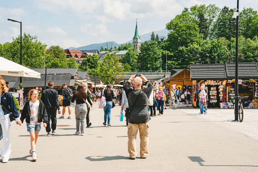 Krakow: Zakopane, Gubałówka, and Thermal Baths Day Trip - Who should book this day trip?