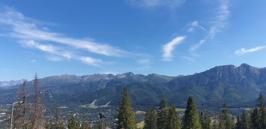 Krakow: Zakopane, Gubałówka & Thermal Baths – Full-Day Tour - Zakopane: two hours on the main street