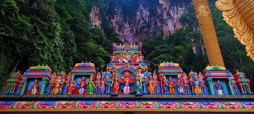 Kuala Lumpur: City Sights, Batu Caves and Fireflies Day Trip - The Golden Triangle and Petronas Twin Towers