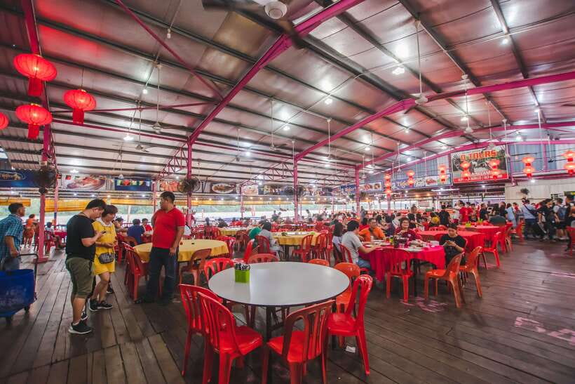 Kuala Lumpur: City Sights, Batu Caves and Fireflies Day Trip - Melawati Hill and the silverleaf monkeys
