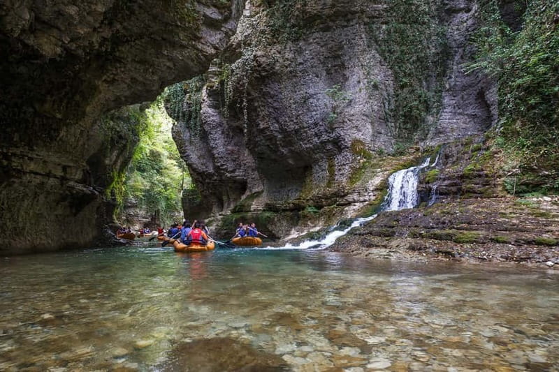 Kutaisi: Martvili Canyon and Prometheus Cave Guided Day Trip - Lunch before the underground visit