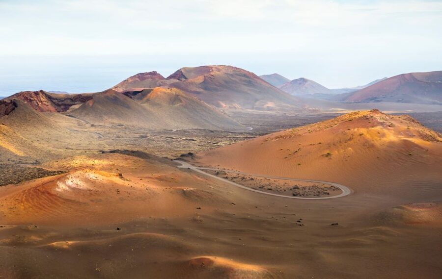 Lanzarote: Guided Day Trip to Timanfaya Park & Lago Verde - El Golfo and Lago Verde: a fast first look