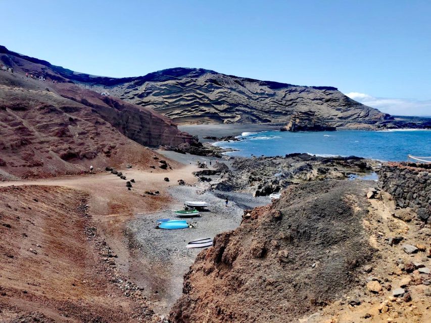 Lanzarote: Timanfaya and Cueva de los Verdes Day Trip - The camel stop and an easy decision
