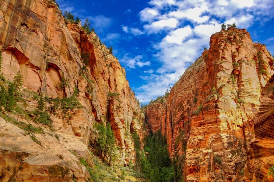 Las Vegas: Grand Canyon, Zion and Monument Valley 3-Day Tour - Transport, group size, and the pace