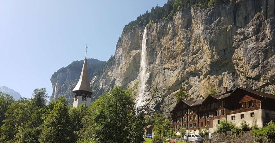 Lauterbrunnen and Mürren Small Group Day Trip - Lauterbrunnen and Staubbach Falls