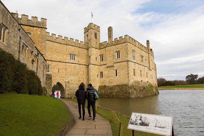 Leeds Castle, Cliffs of Dover and Canterbury Day Trip from London with Guided Cathedral Tour - A full day from London into Kent