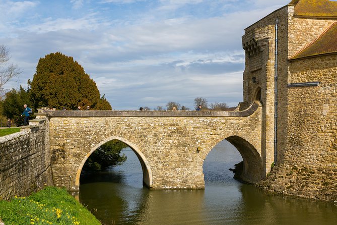 Leeds Castle, Cliffs of Dover and Canterbury Day Trip from London with Guided Cathedral Tour - Should you book it?