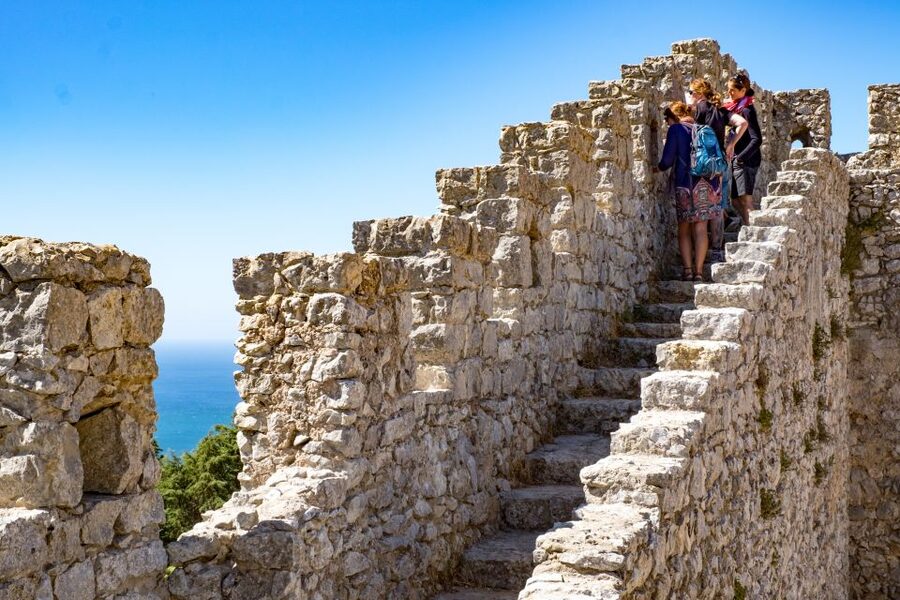 Lisbon: Arrábida Natural Park and Sesimbra Day Trip - Saint Margareth Cave and Portinho da Arrábida