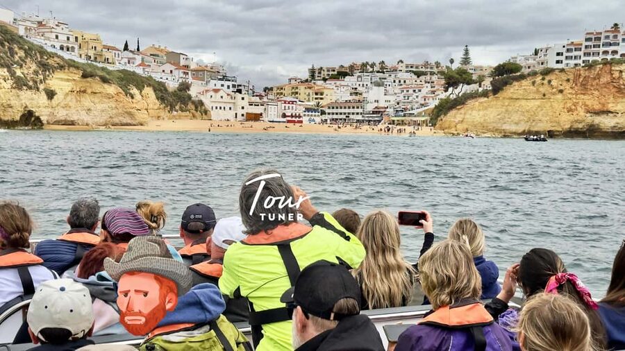 Lisbon: Day Trip To Algarve, Benagil Cave, Carvoeiro & Lagos - What the guide adds to the day