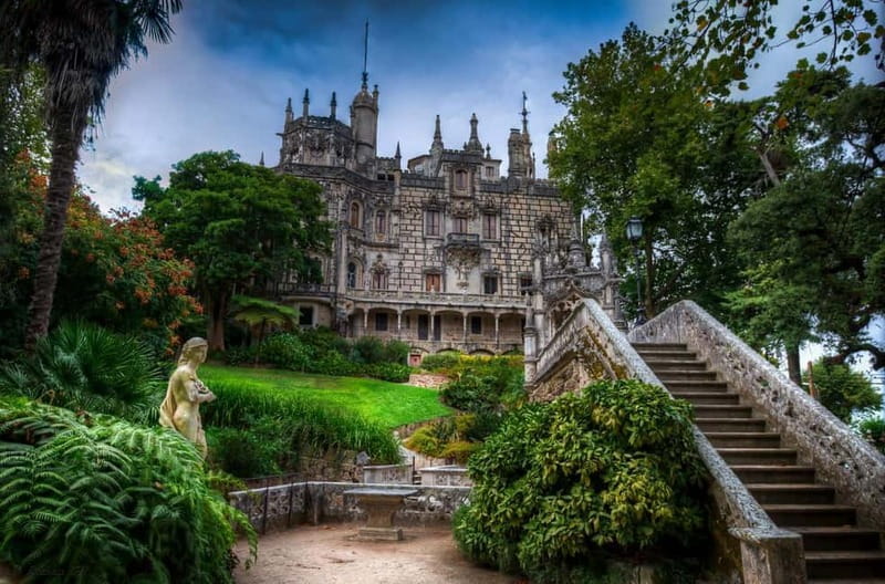 Lisbon: Sintra, Pena Palace, Regaleira & Monserrate Day Trip - Five things to know before booking