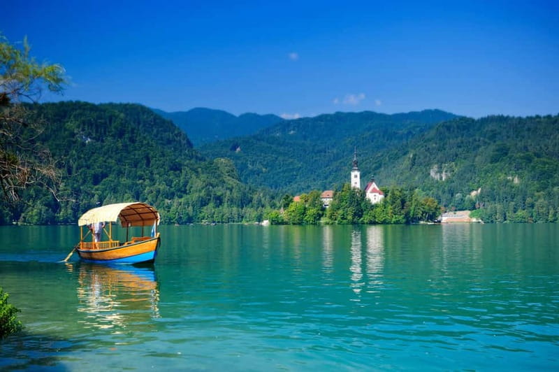 Ljubljana: Lake Bled & Triglav National Park Full-Day Trip - Kranjska Gora and Lake Jasna