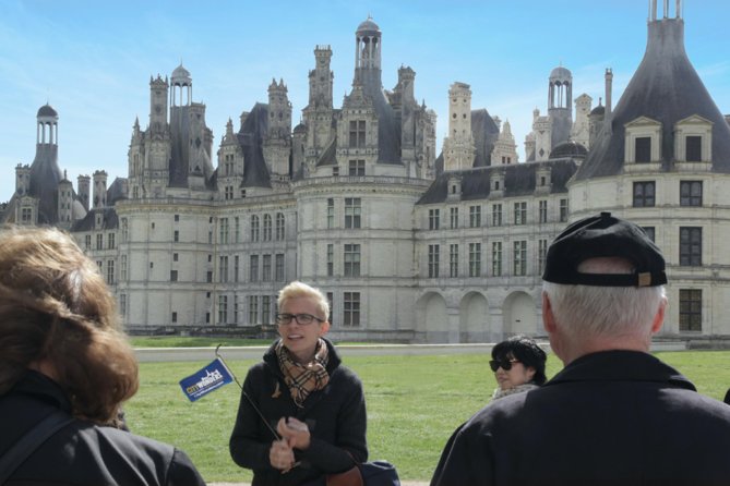 Loire Valley Castles Day Trip from Paris with Complementary Wine - What the self-guided castle visits are really like