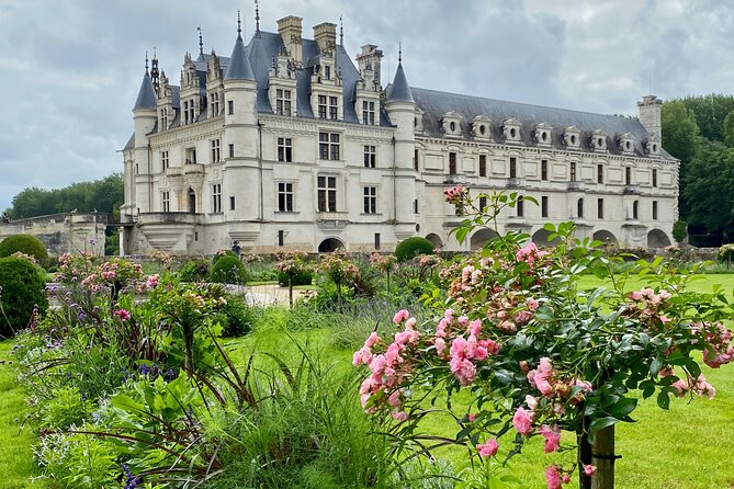 Loire Valley Royal Castles Guided Small group Day Trip from Paris - The small-group promise and its limits