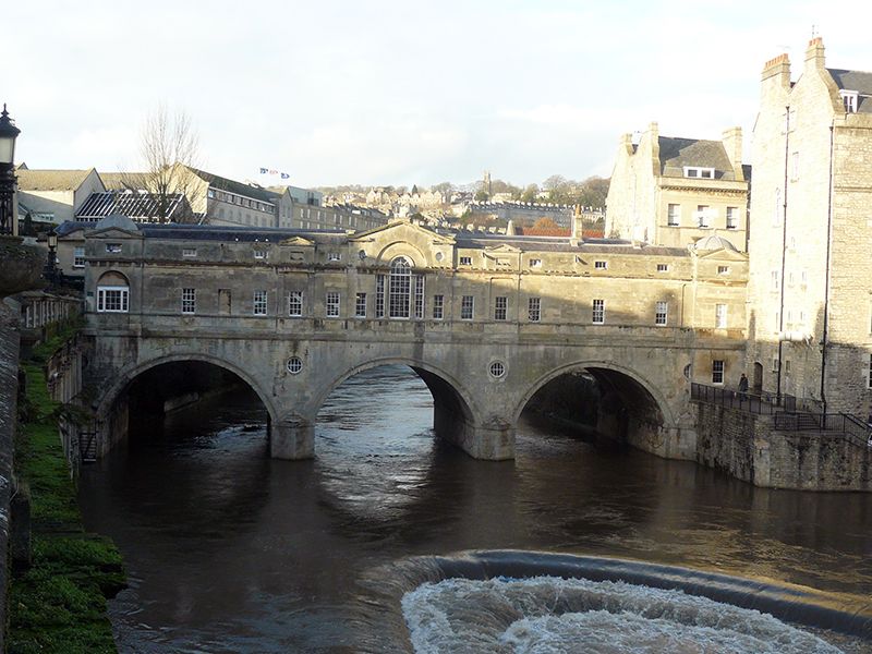 London: Stonehenge, Stratford-Upon-Avon, and Bath Day Trip - Why the guide and driver make or break the day