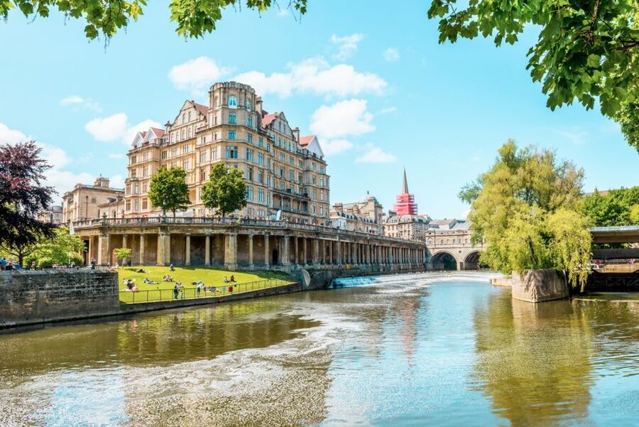 London: Stonehenge, Windsor, and Bath Day Trip by Bus - Why this route works from London
