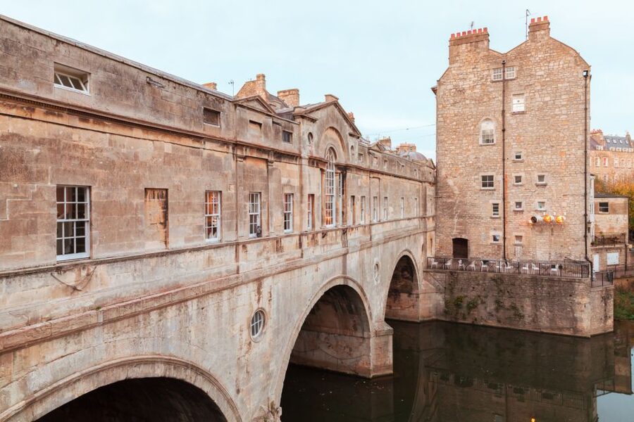 London: Stonehenge, Windsor, and Bath Day Trip by Bus - Who should book this day trip?
