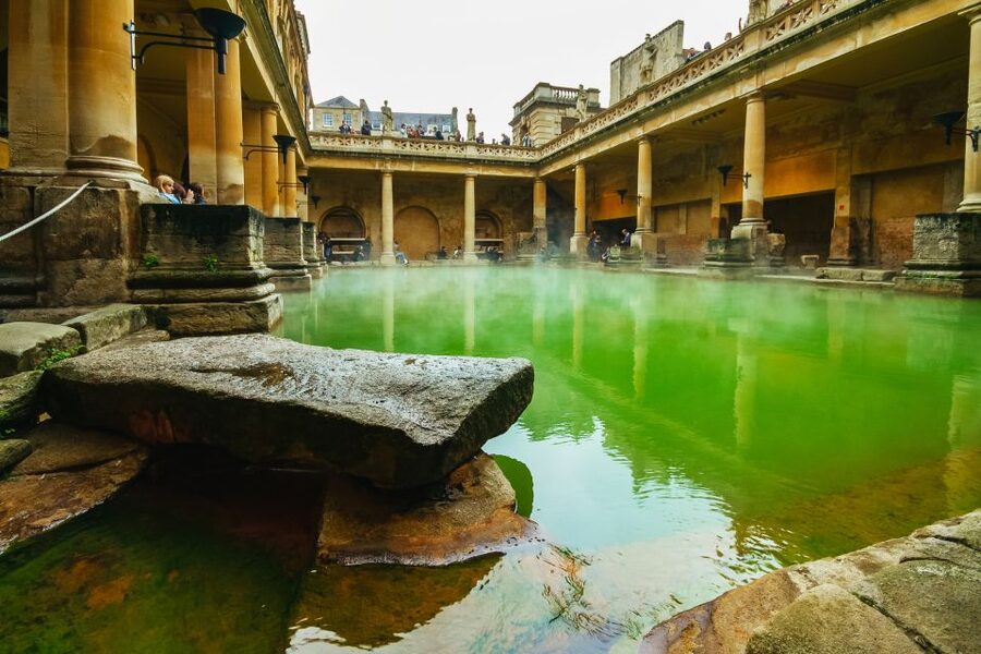 London: Windsor, Stonehenge, Bath, and Roman Baths Day Trip - Bath: Roman water and Georgian elegance