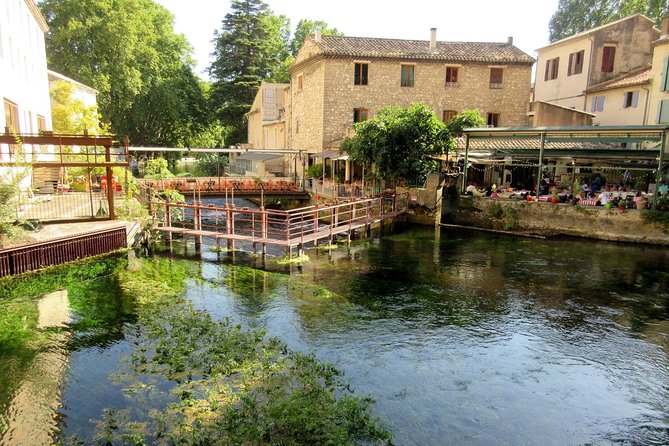 Luberon Market & Villages Day Trip from Aix-en-Provence - Sénanque Abbey and the lavender season