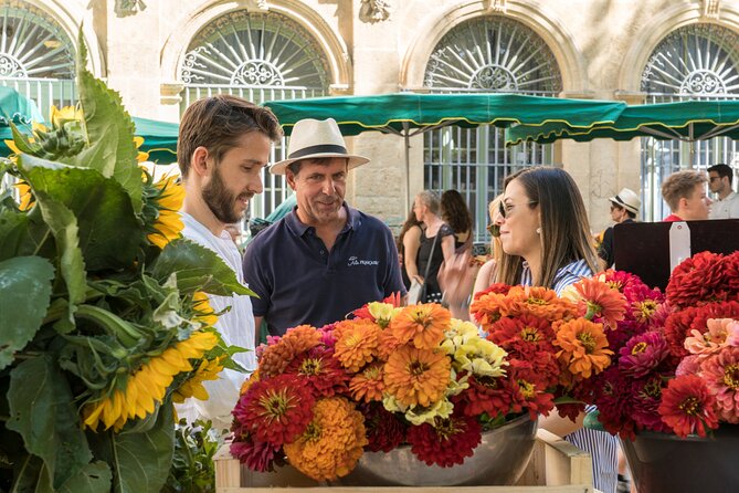 Luberon Market & Villages Day Trip from Aix-en-Provence - A route that changes with the weekday