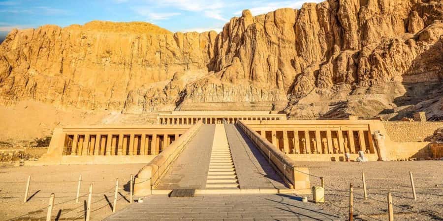 Luxor Day Trip from Hurghada Small Group & Tutankhamun Tomb - What the guides add to the day