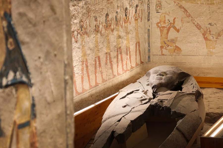 Luxor Day Trip from Hurghada Small Group & Tutankhamun Tomb - Who should book this trip?
