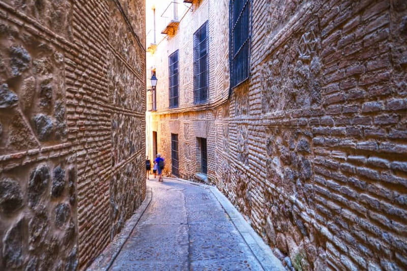 Madrid: 6-Hour Day Trip to Toledo with Guided Walking Tour - Free time in Toledo