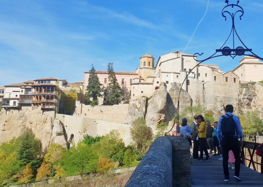 Madrid:Full Day Trip to Cuenca, Cathedral and Hanging Houses - How the nine-hour schedule feels