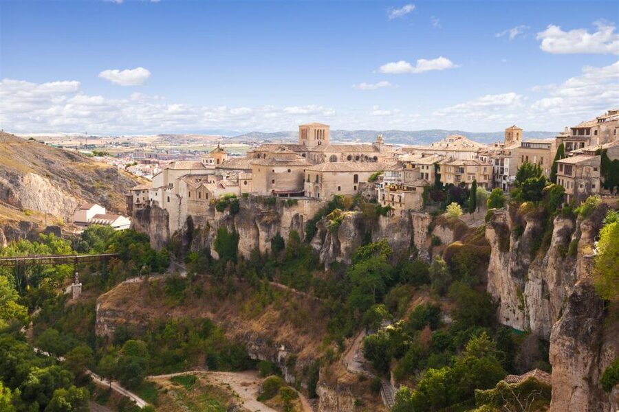 Madrid:Full Day Trip to Cuenca, Cathedral and Hanging Houses - Leaving Madrid by air-conditioned coach