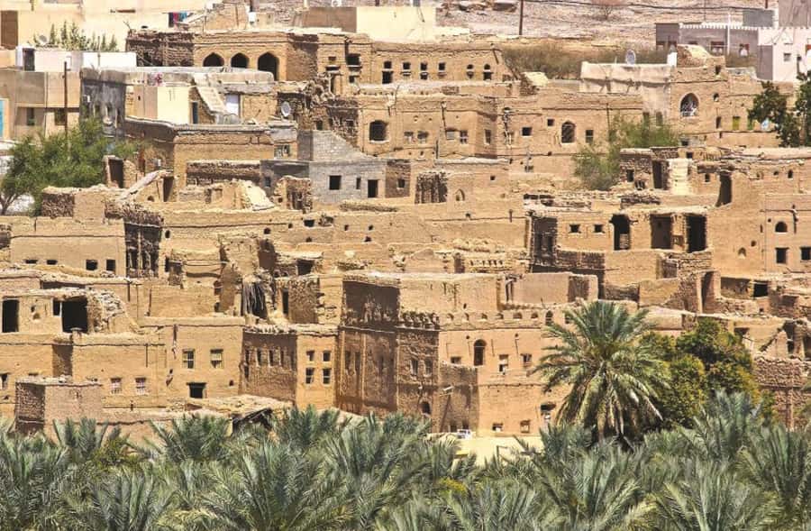 Majestic Canyon & Nizwa Cultural Journey from Muscat - Lunch and the Al Hamra region