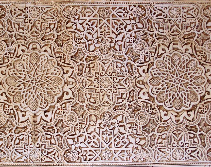 Malaga: Granada Day Trip with Alhambra, Palaces and Gardens - Generalife Gardens and the summer palace