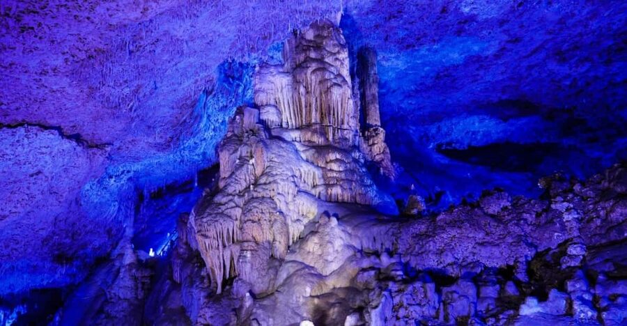 Mallorca: Drach Caves, Lake Martel, & Pearl Factory Day Trip - What the Majorica Pearls stop is really like
