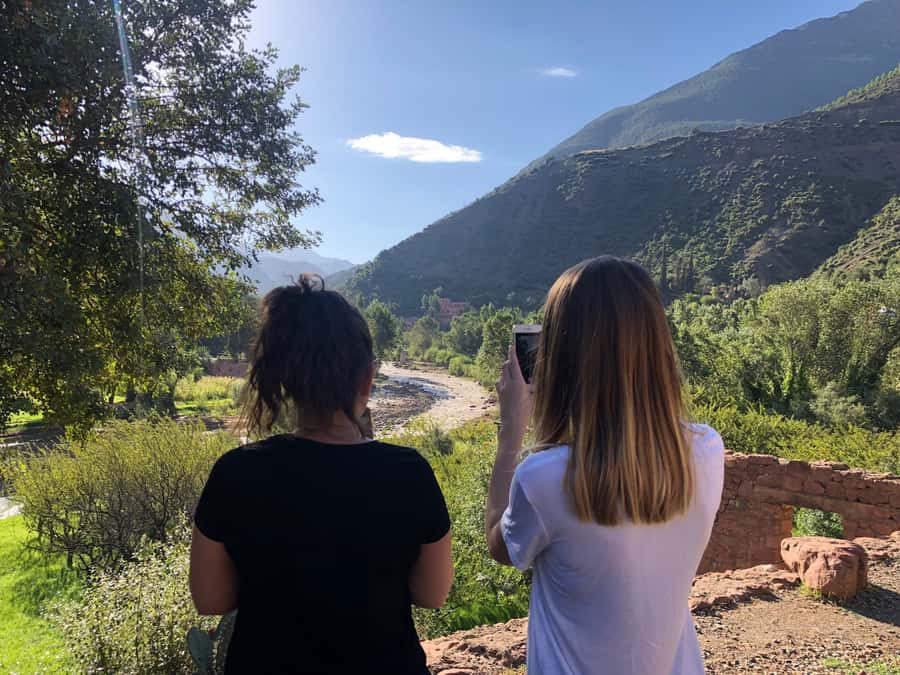 Marrakech: Ourika Valley & Atlas Mountains Half-Day Trip - Photo stops at the foot of the Atlas Mountains