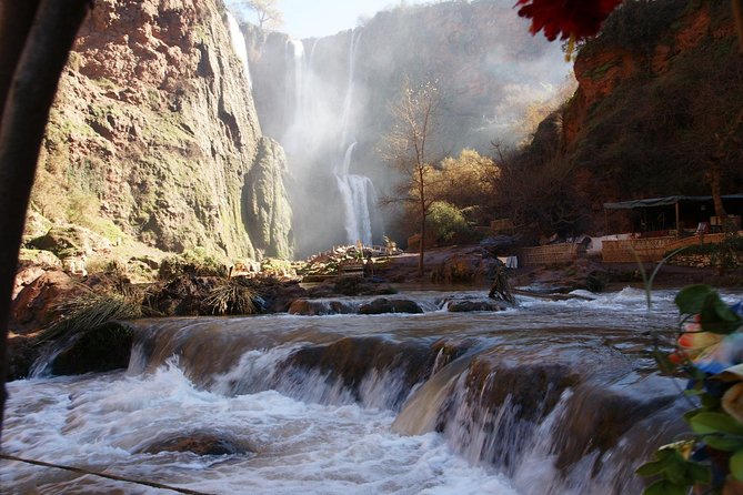 Marrakech: Ouzoud Waterfalls Guided Day Trip with Boat Ride - Walking down to the river level