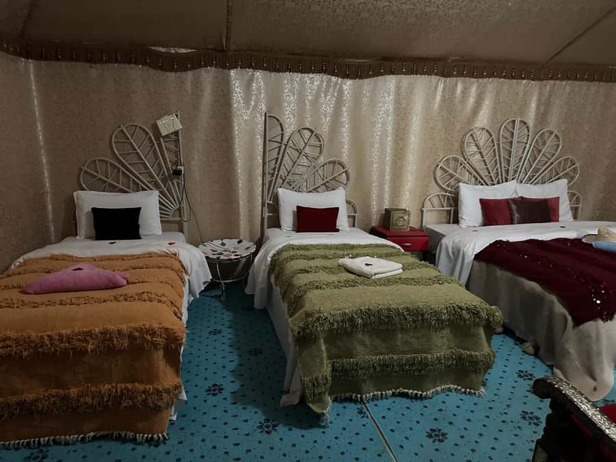 Marrakech to Zagora Desert: 2-Day trip via Ait Benhadou - A warm camp evening with tea and drums