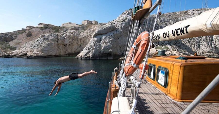 Marseille: Calanques Sailing Day Trip with Lunch and Wine - What makes this sailing day special