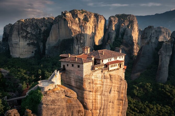 Meteora Monasteries & Caves DayTrip from Athens with Greek Lunch - Lunch in Kalambaka and the start of the mountain tour