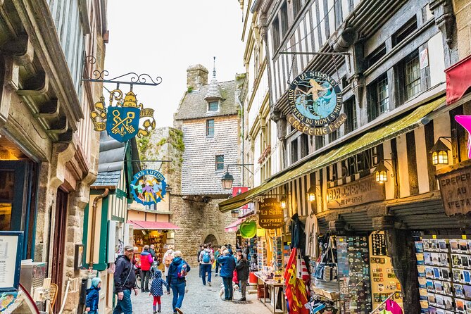Mont Saint Michel Day Trip from Paris with English Speaking Guide - What the Guides Add