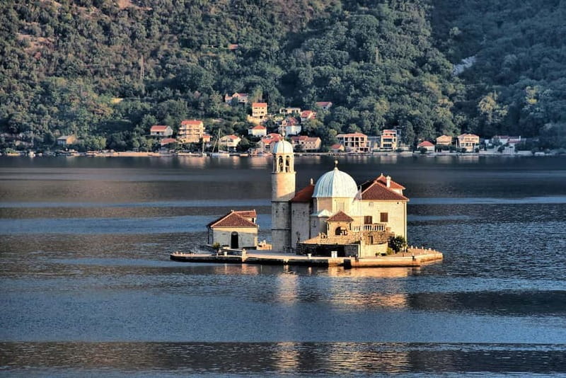 Montenegro Day Trip & Kotor Bay Short Boat Cruise - Perast, a small town with a big setting