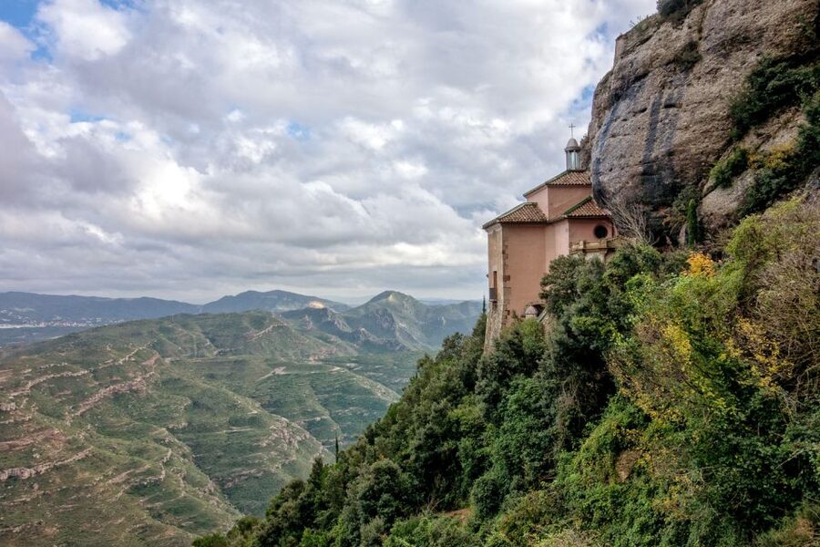Montserrat & Cava Wineries Day Trip from Barcelona w/ Pickup - Is the cava tasting worth the extra money?