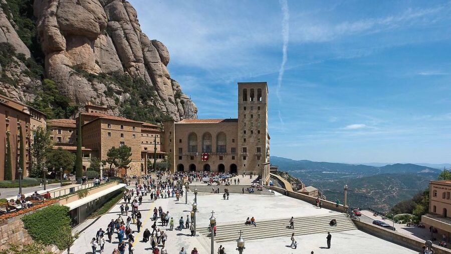 Montserrat: Morning or Afternoon Half-Day Trip with Pickup - Who Should Book This Montserrat Tour?
