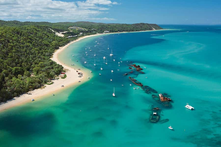 Moreton Island: Tangalooma Day Trip with Desert Safari - Arriving at Tangalooma Island Resort