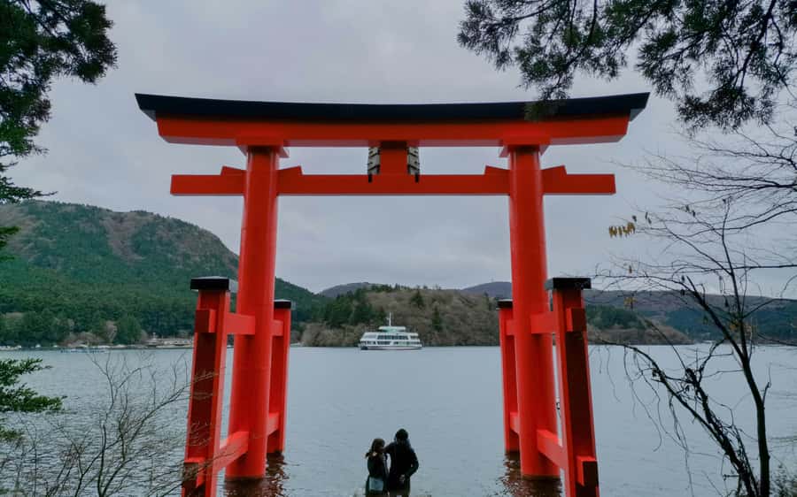 Mount Fuji Private Day Trip With Customizable Itinerary - Hakone’s ropeway, volcano, and Lake Ashi
